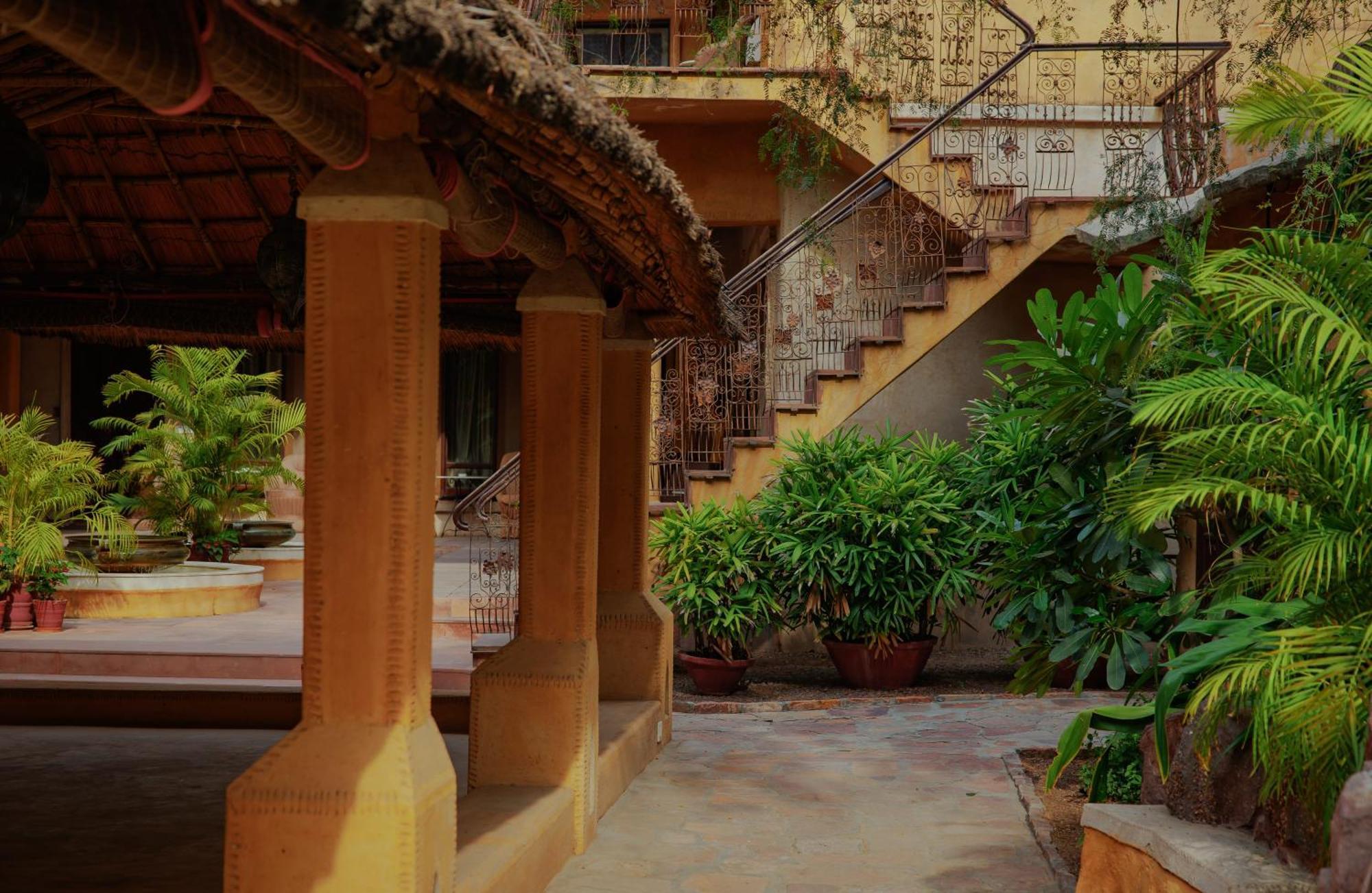 Ajit Bhawan - A Palace Resort Jodhpur  Buitenkant foto