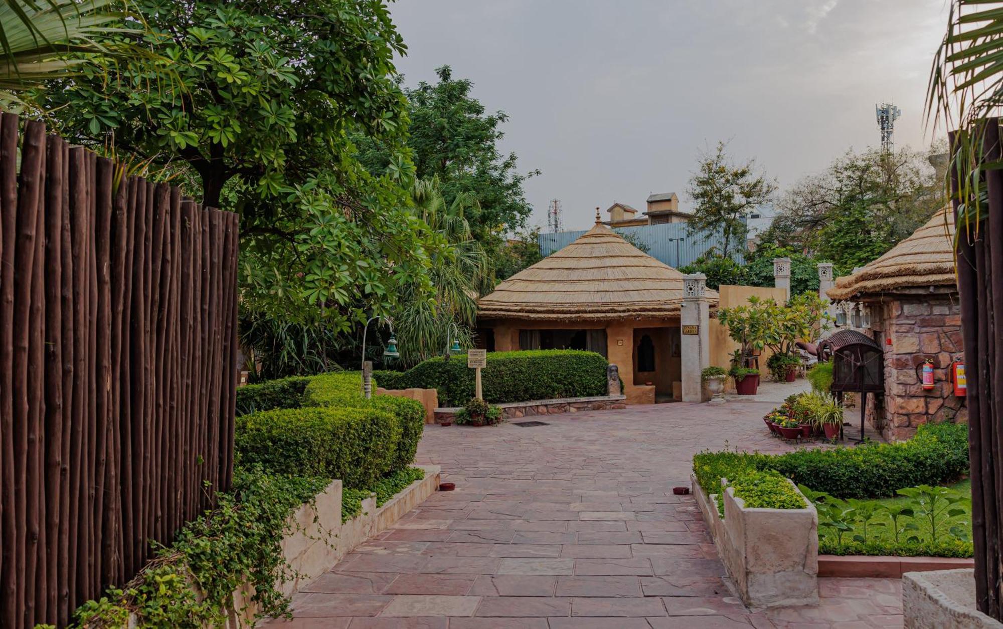 Ajit Bhawan - A Palace Resort Jodhpur  Buitenkant foto